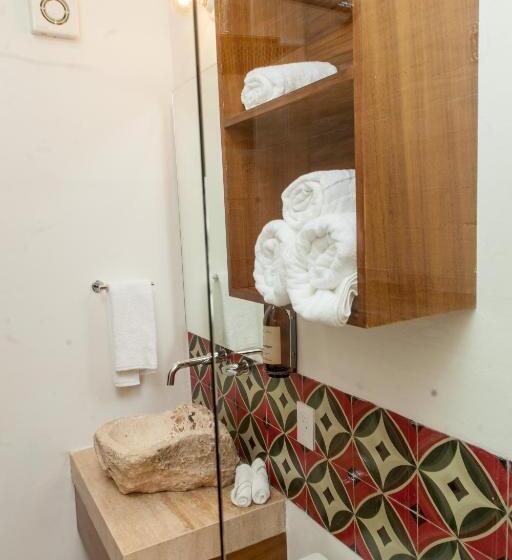 디럭스 주니어 스위트, Latino Hotel Boutique