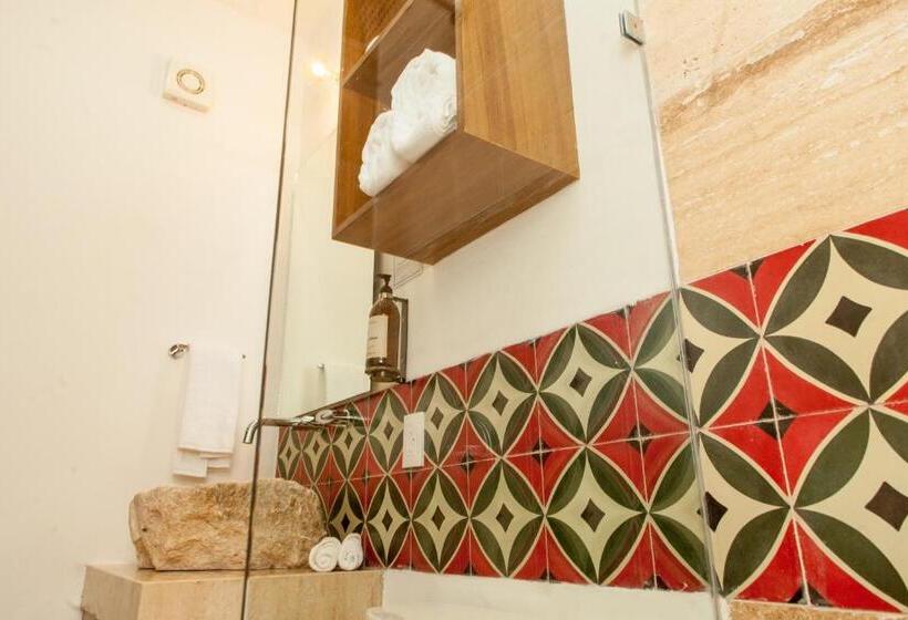 디럭스 주니어 스위트, Latino Hotel Boutique