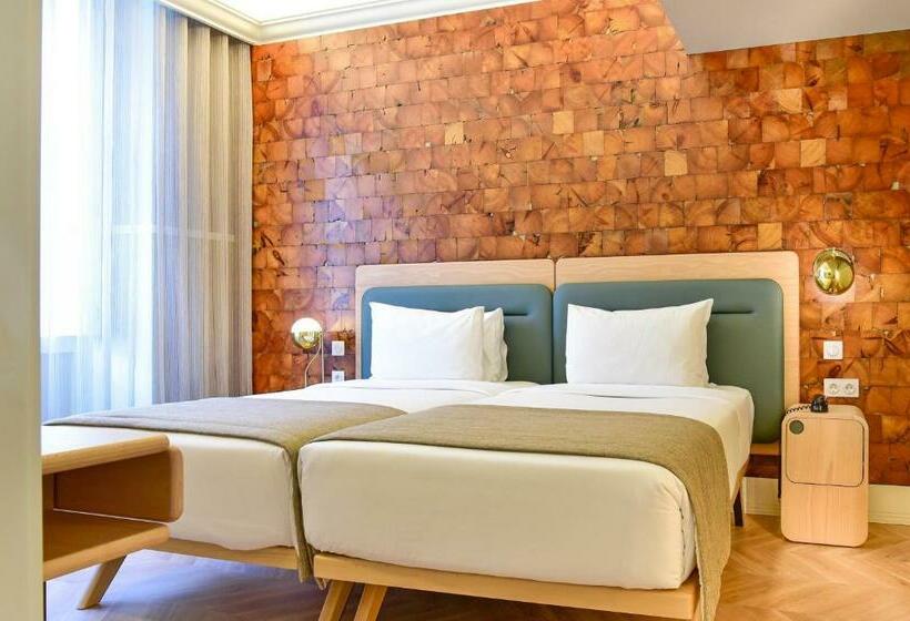 سوییت, My Story Hotel Tejo