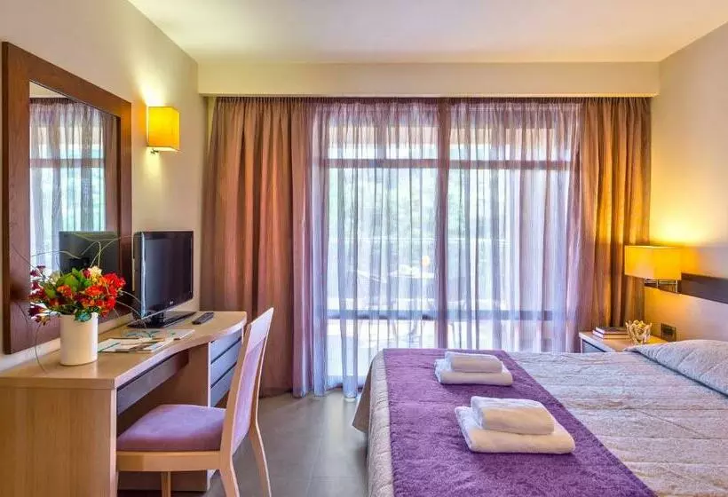 استودیو استاندارد با چشمانداز باغ, Porto Platanias Beach Resort & Spa