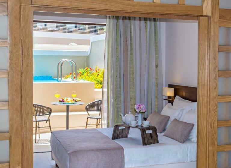 Полулюкс с Бассейном, Porto Platanias Beach Resort & Spa