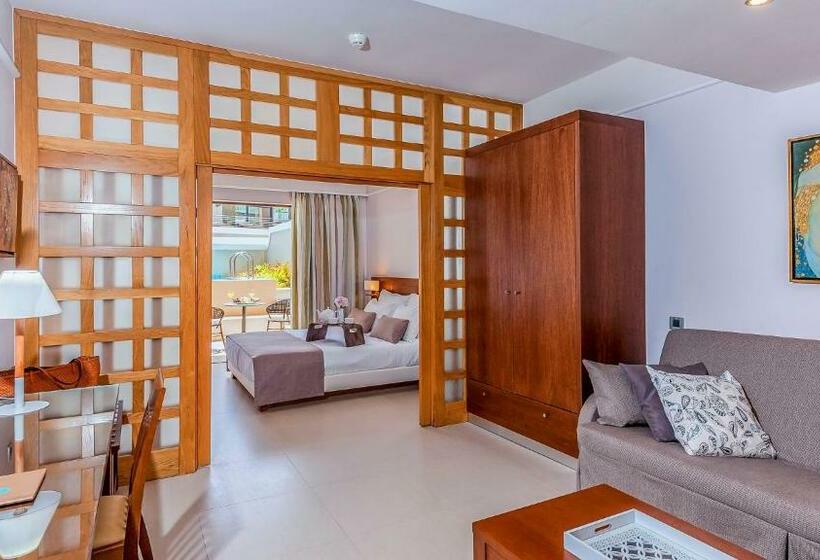 전용 풀장 주니어 스위트, Porto Platanias Beach Resort & Spa