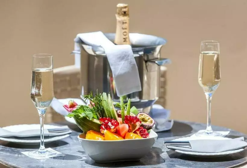 سوئیت جونیور با استخر, Porto Platanias Beach Resort & Spa
