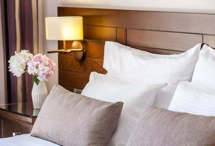 سوئیت جونیور با استخر, Porto Platanias Beach Resort & Spa
