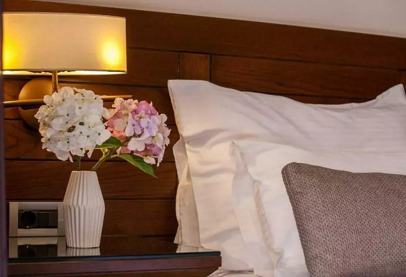 سوئیت جونیور با استخر, Porto Platanias Beach Resort & Spa
