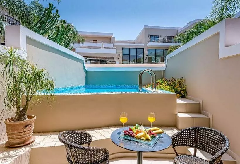 سوئیت جونیور با استخر, Porto Platanias Beach Resort & Spa