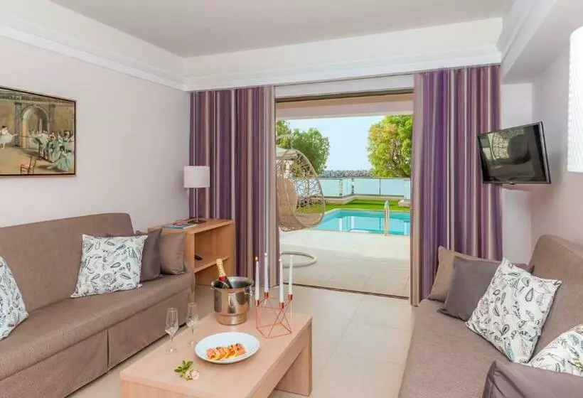 سوییت با چشمانداز دریا, Porto Platanias Beach Resort & Spa