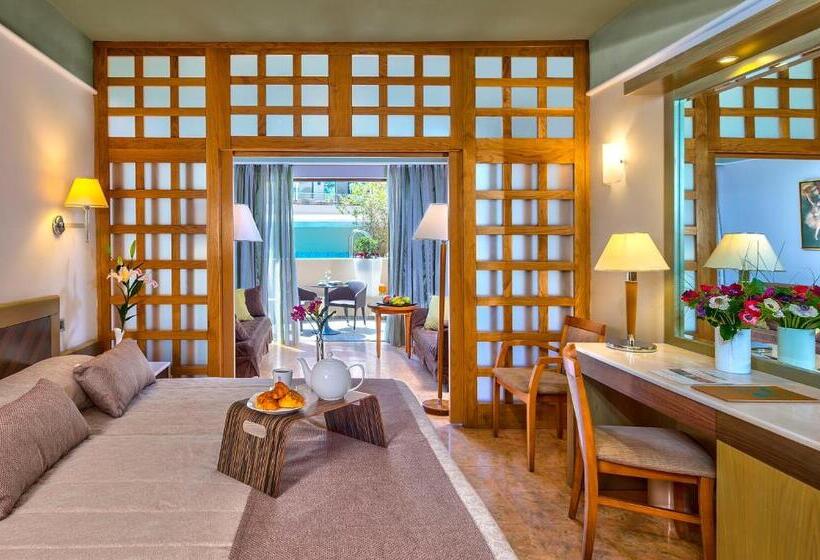 전용 풀장 주니어 스위트, Porto Platanias Beach Resort & Spa