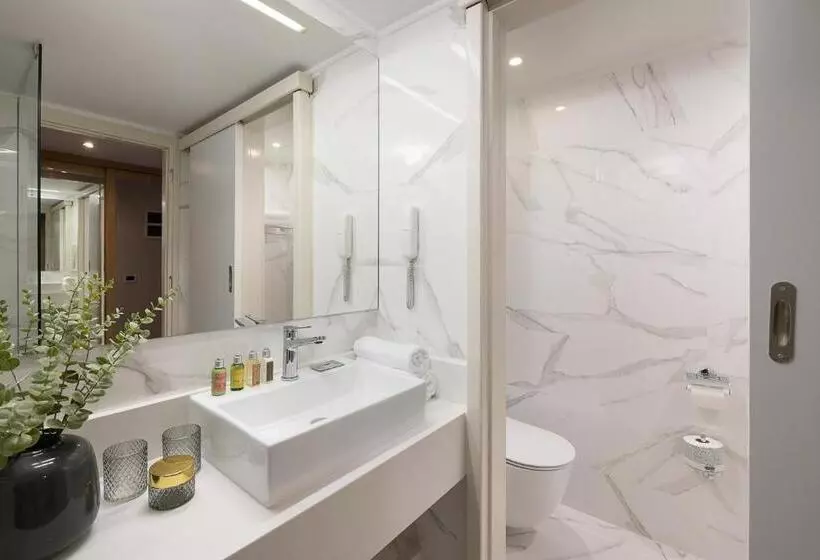 سوییت با چشمانداز دریا, Porto Platanias Beach Resort & Spa