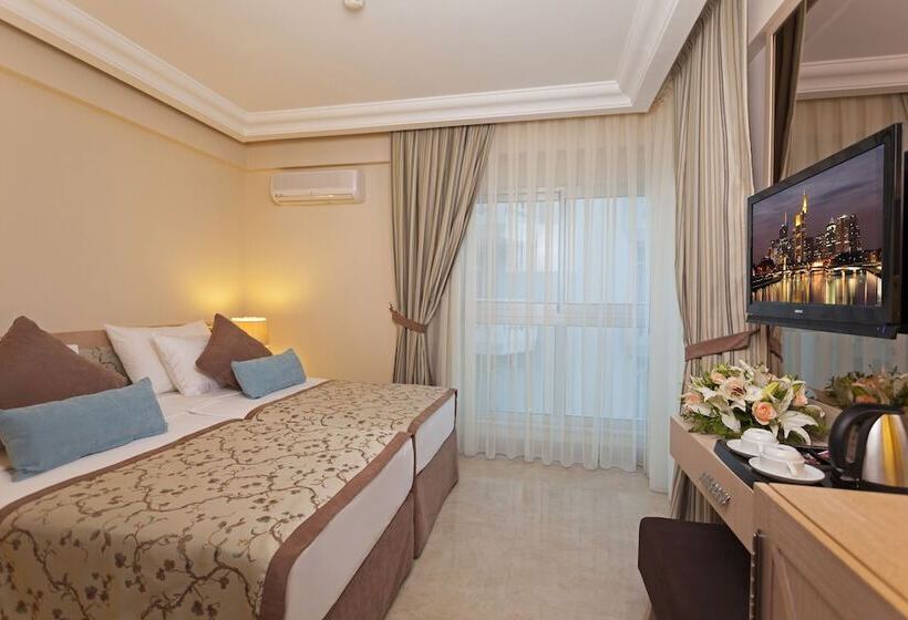 Economy Triple Room, Xperia Saray Beach
