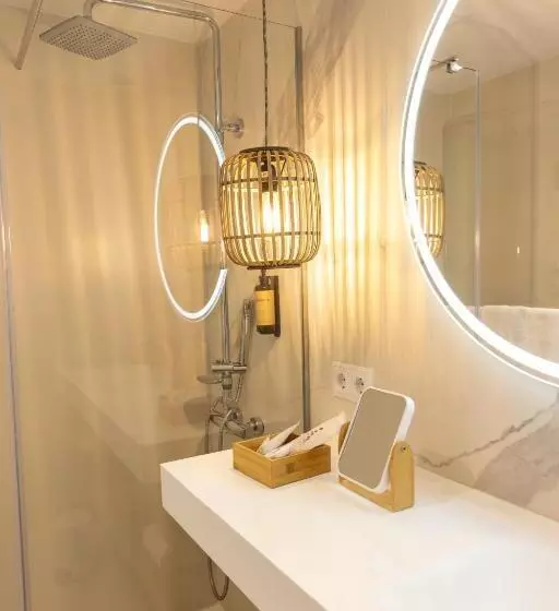 اتاق استاندارد با بالکن, Tomir Portals Suites  Adults Only