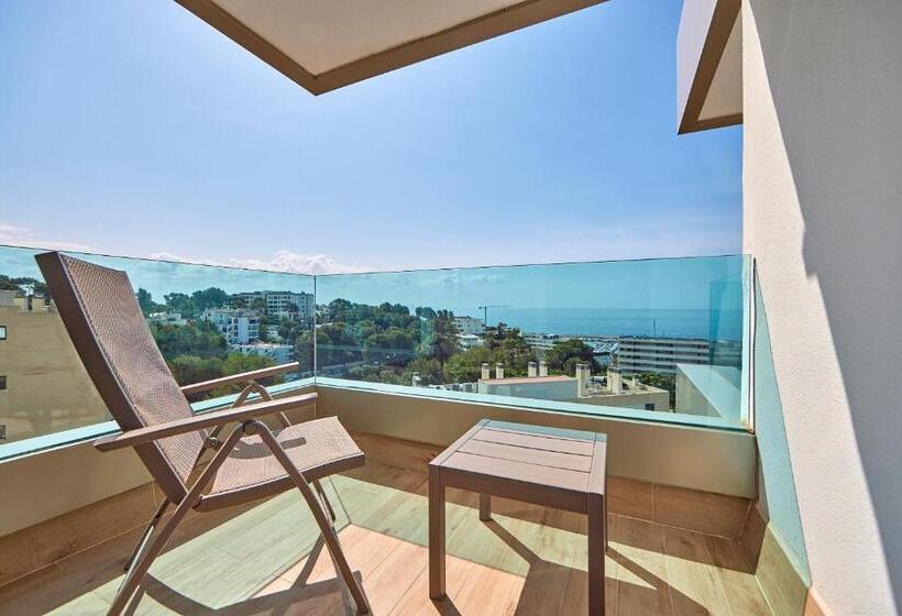 جناح جونيور مطلّ علي البحر, Tomir Portals Suites  Adults Only