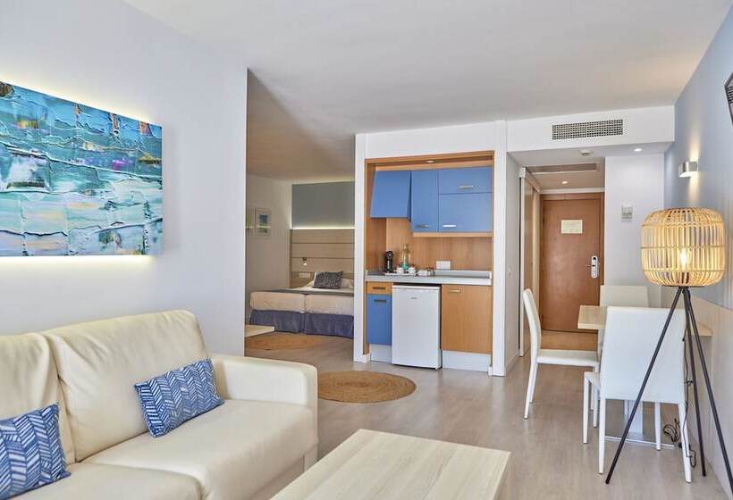 جناح جونيور مزوَّد بتراس, Tomir Portals Suites  Adults Only