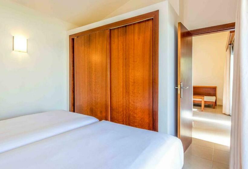 بانگلوی استاندارد, Valentin Playa de Muro