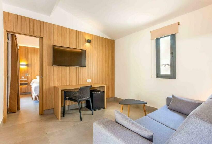 بانگلوی استاندارد, Valentin Playa de Muro