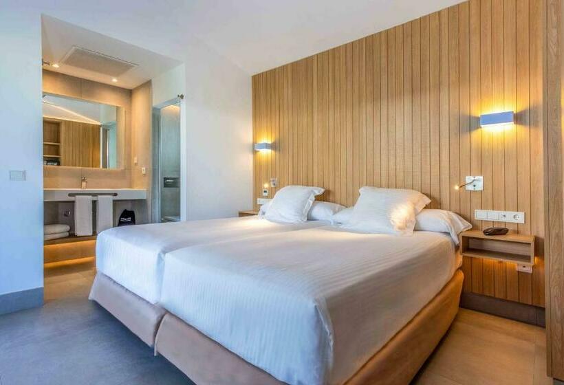 بانگلوی استاندارد, Valentin Playa de Muro