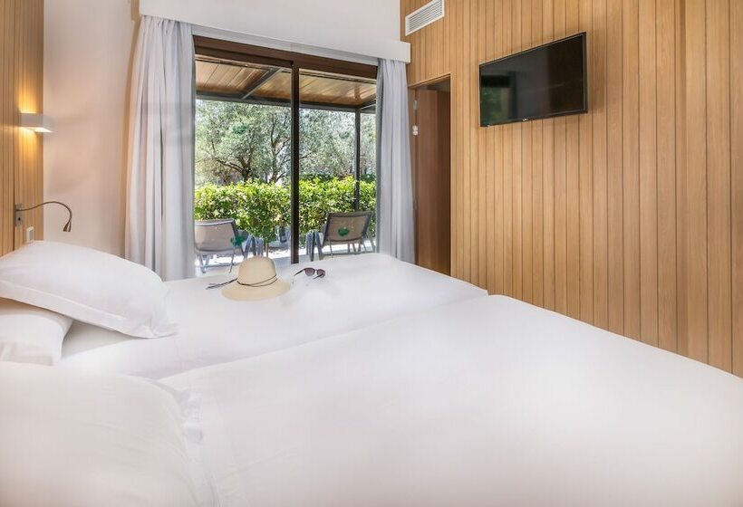 بانگلوی استاندارد, Valentin Playa de Muro