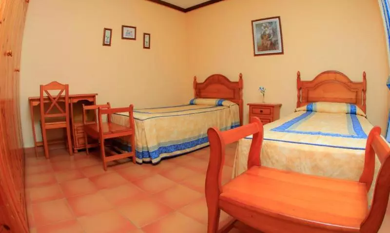 ویلای 3 خوابه, Vip Villas  Caleta Dorada