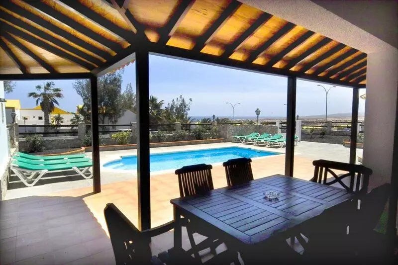 ویلای 2 خوابه, Vip Villas  Caleta Dorada