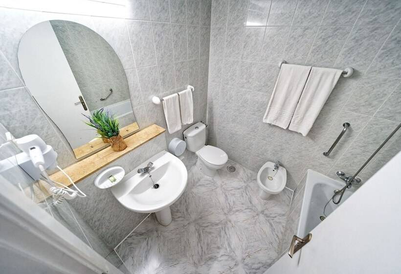 شقة غرفة واحدة مزودة بتراس, Apartamentos Río Piedras