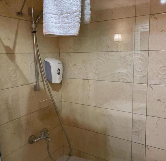 Номер Стандарт Трехместный, Carina Entertainment