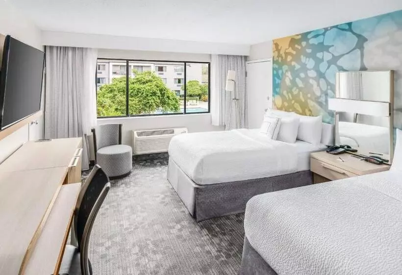 プールビュースタンダードルーム, Courtyard By Marriott Orlando Lake Buena Vista At Vista Centre