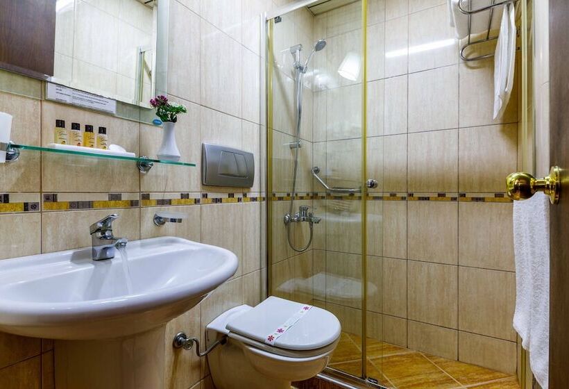 اتاق استاندارد, Golden Crown