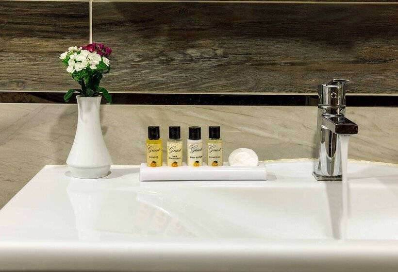 اتاق استاندارد, Golden Crown