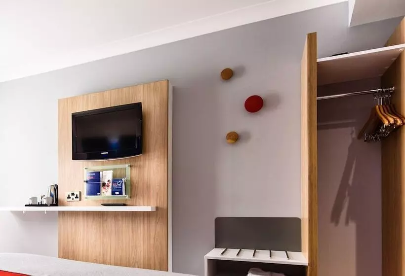 Standard-huone, Holiday Inn Express Portsmouth Gunwharf Quays, An Ihg