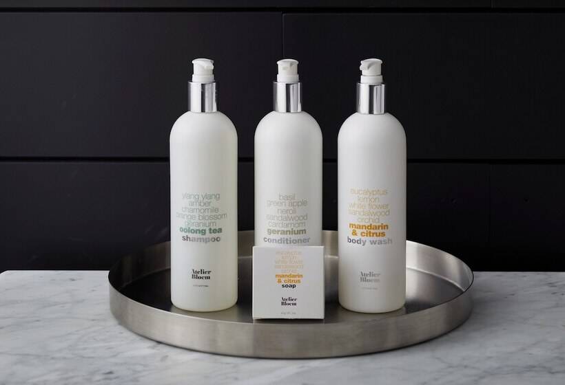 חדר סטנדרט שתי מיטות זוגיות, Kimpton Surfcomber Hotel, An Ihg