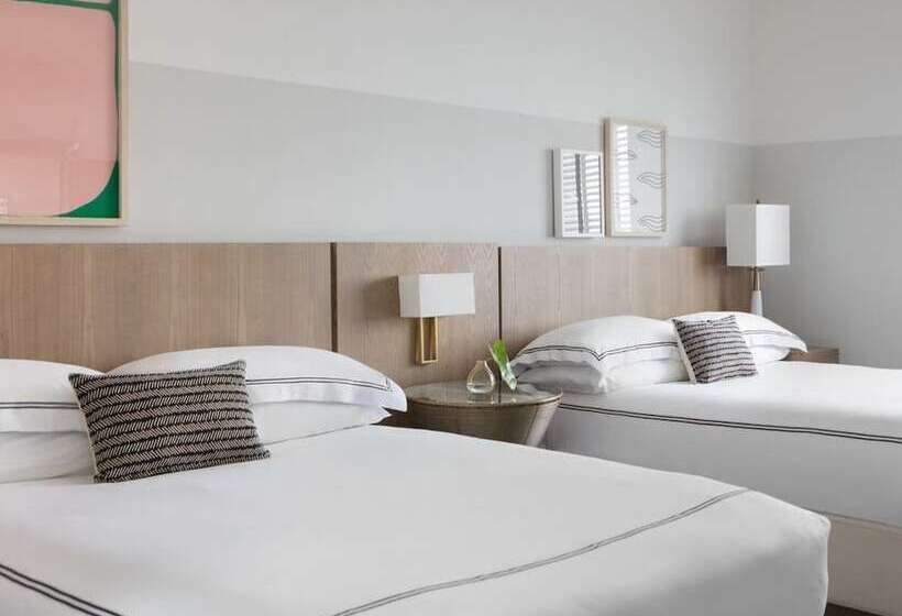اتاق پریمیوم با چشم‌انداز باغ, Kimpton Surfcomber Hotel, An Ihg