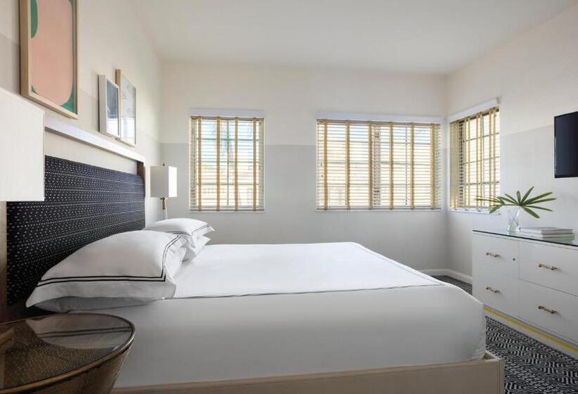 高级客房, Kimpton Surfcomber Hotel, An Ihg