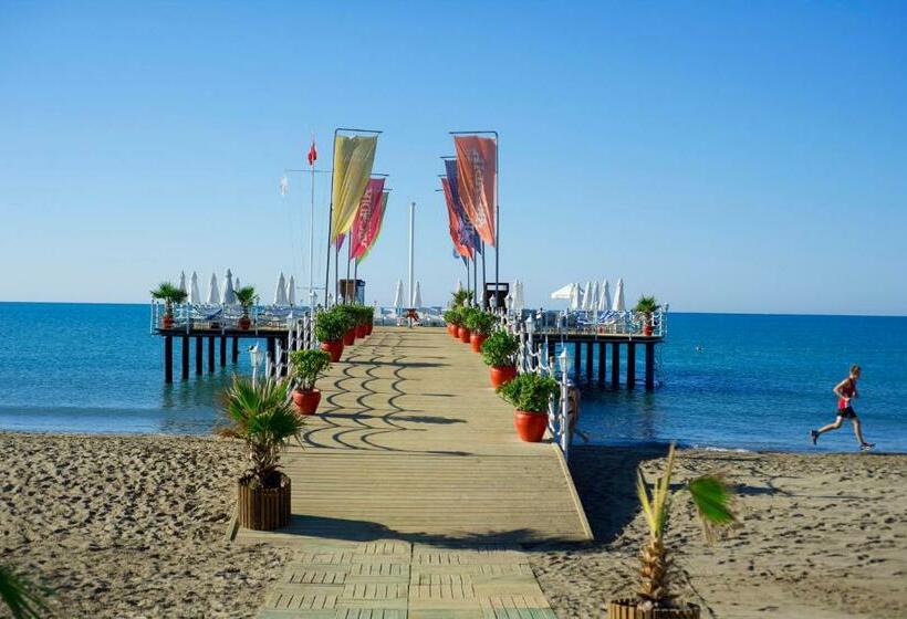 Номер Deluxe, Limak Arcadia Sport Resort Belek
