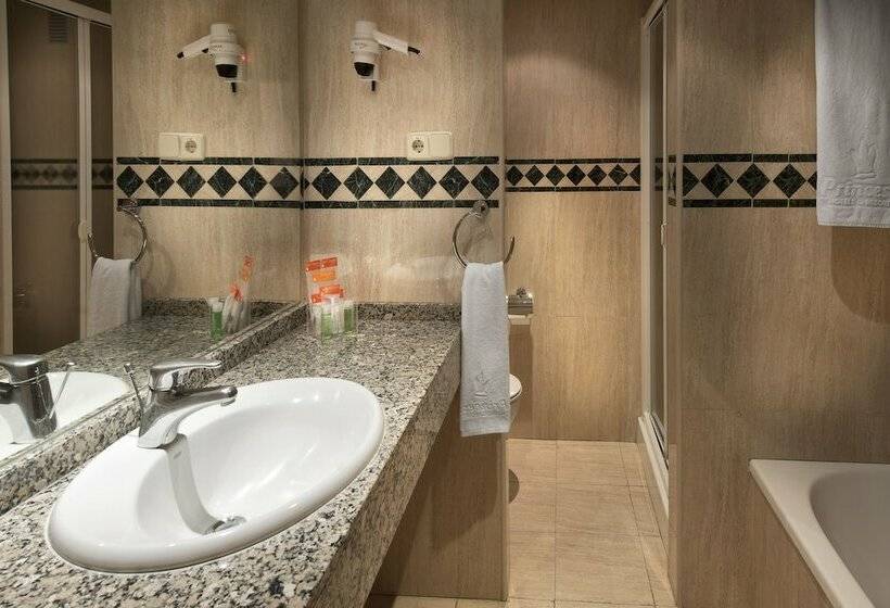 高级家庭房间, Mogan Princess & Beach Club