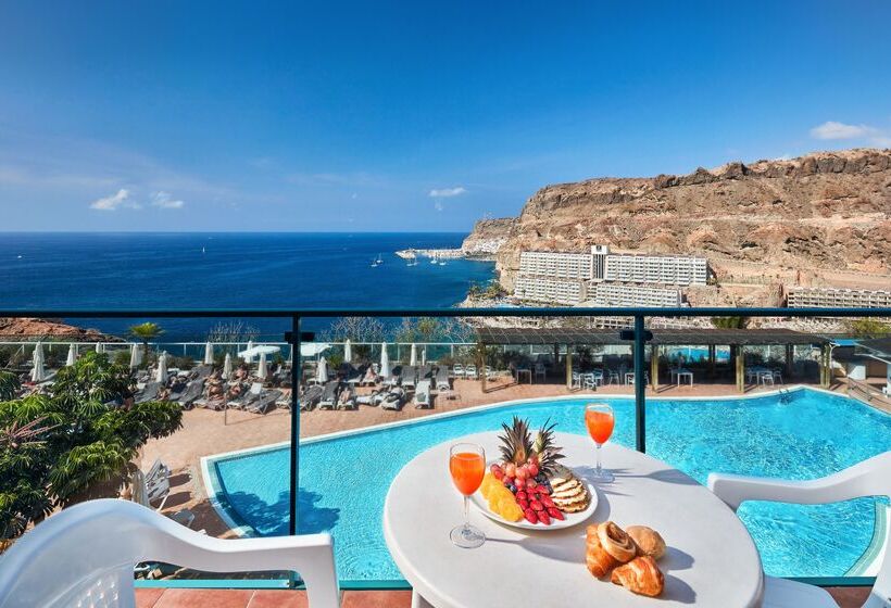 Люкс, Mogan Princess & Beach Club