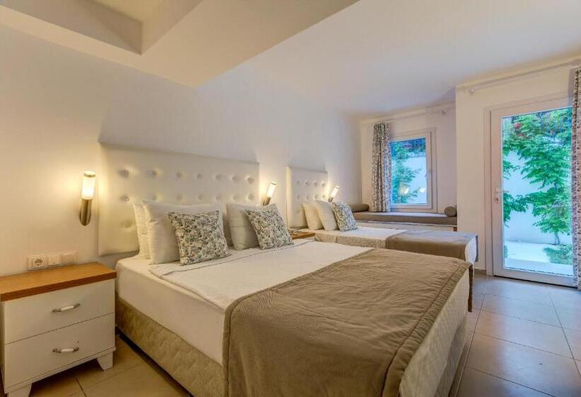 Номер Стандарт Трехместный, Monta Verde Hotel & Villas