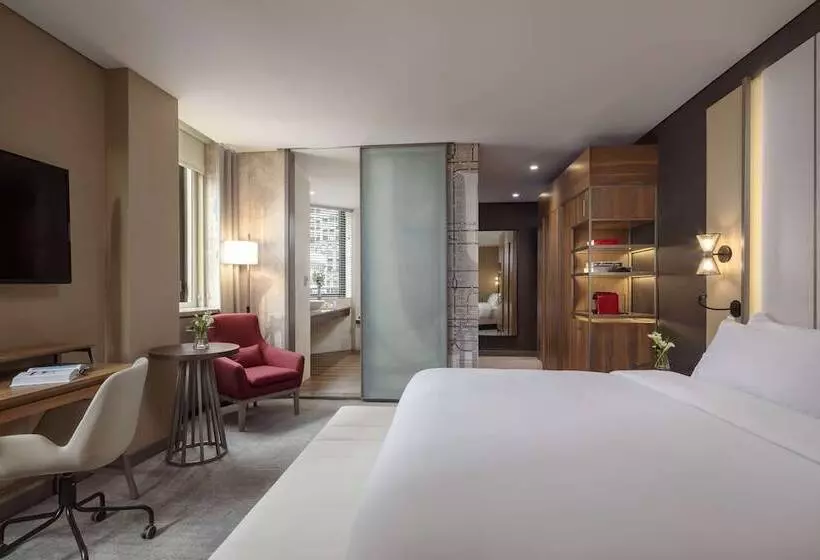 Premium Room City View, NH Collection New York Madison Avenue