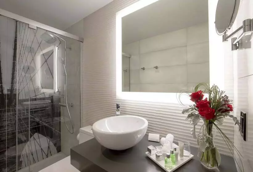 Premium room with view, NH Collection New York Madison Avenue