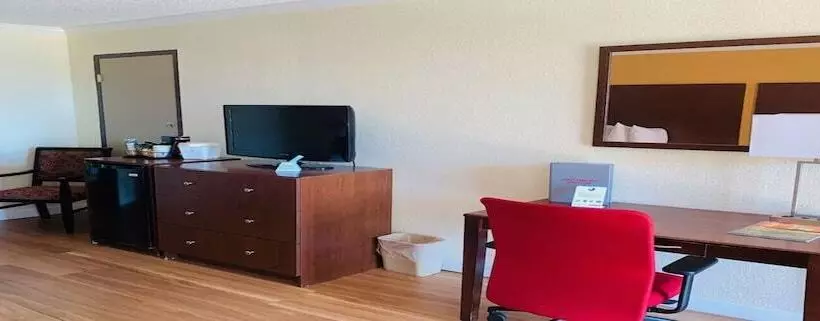 ２ベッドスイートルーム, Ramada By Wyndham Tampa Westshore Airport South