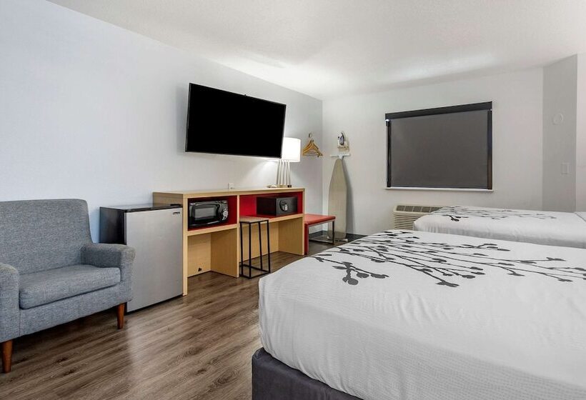 غرفه قياسيه سريرين مزدوجين, Sleep Inn & Suites