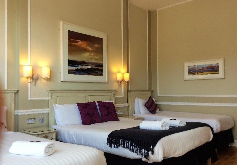 패밀리 룸, The Haymarket