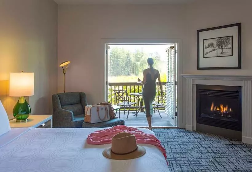 اتاق پریمیوم با بالکن, The Lodge At Sonoma Resort, Autograph Collection