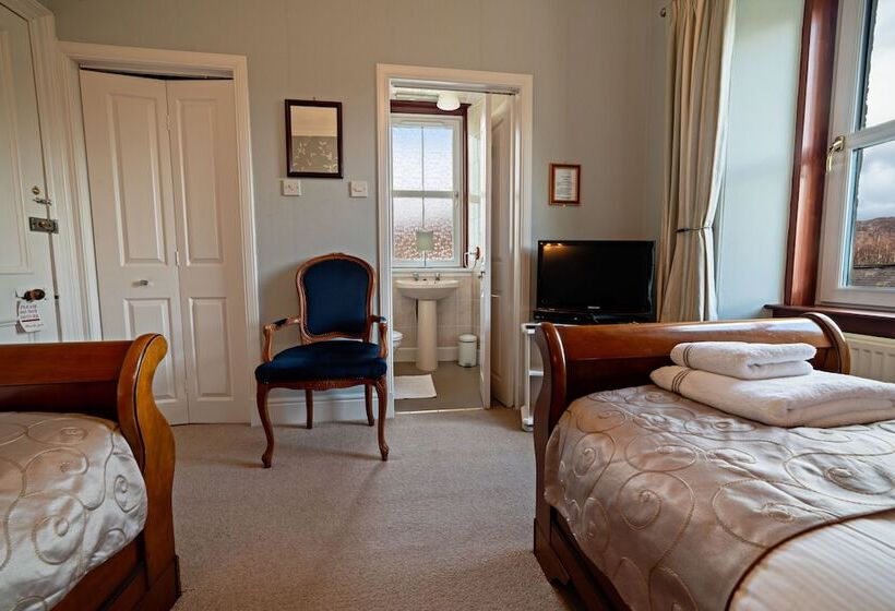 标准间, The Rowan Tree Country