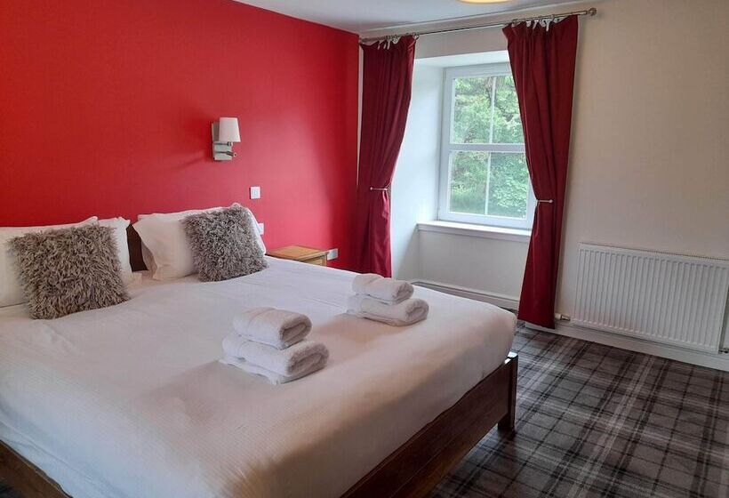 高级大房间, The Rowan Tree Country