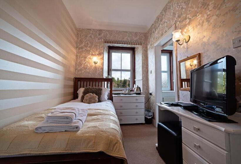 标准单人间, The Rowan Tree Country