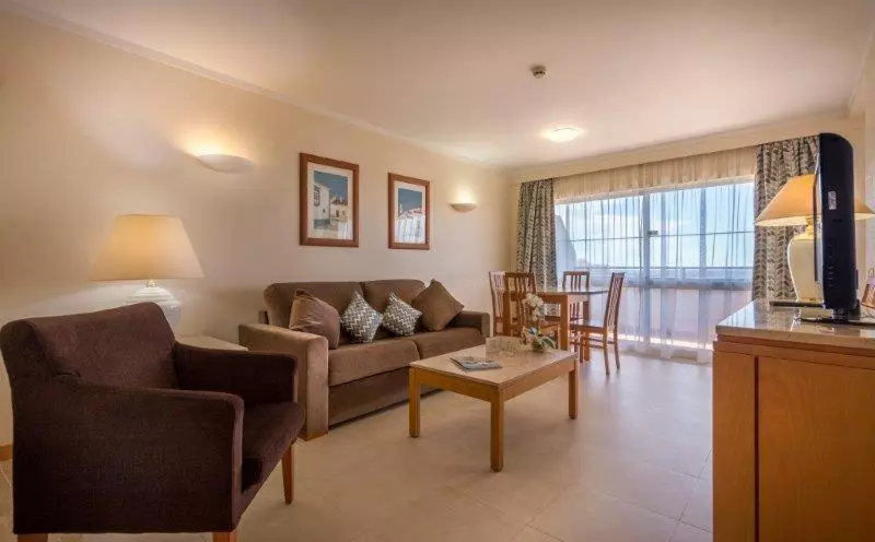 سوئیت سینیور, Interpass Vau Hotel Apartamentos