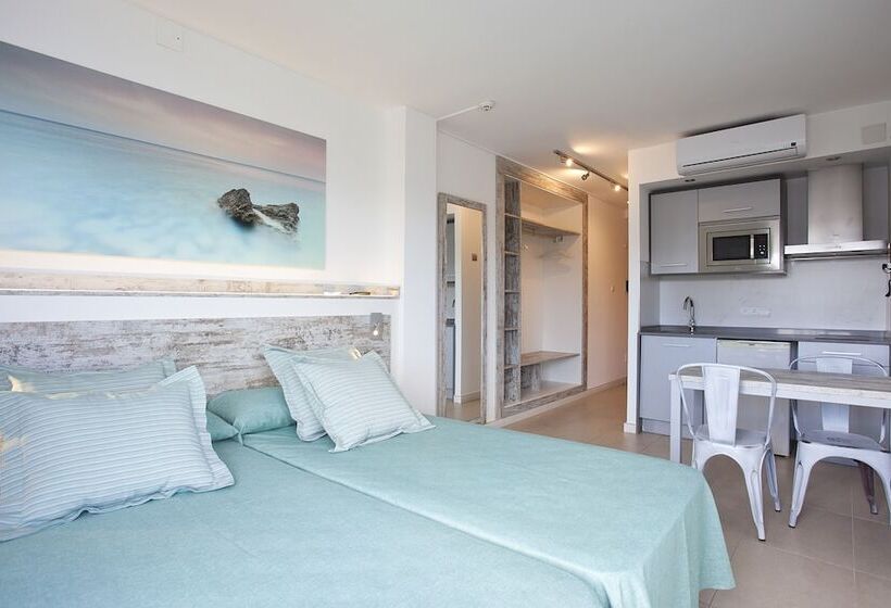 استودیوی استاندارد, Playa Bella Apartments