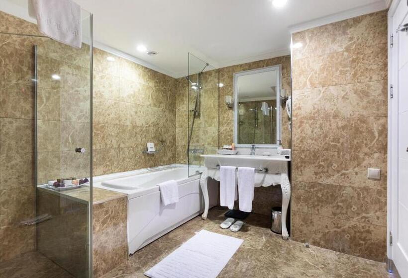 Люкс Кровать Квин, Orange County Kemer