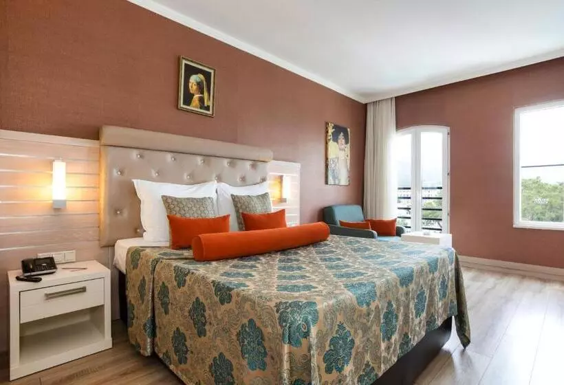 シングルデラックスルーム, Orange County Kemer