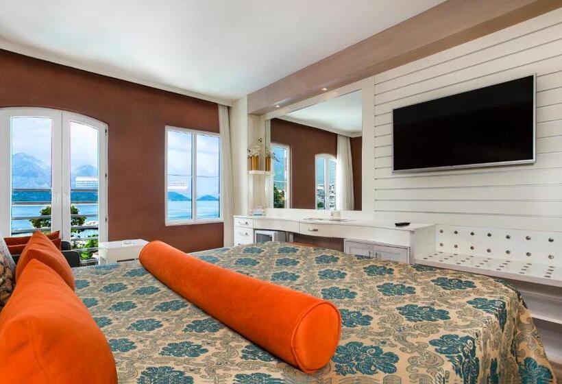 Номер Стандарт Боковой Вид на Море, Orange County Kemer